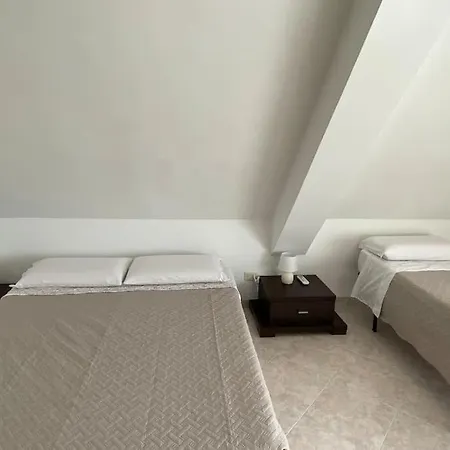 Sibilla Tiburtina House Attico Con Parcheggio * Rome
